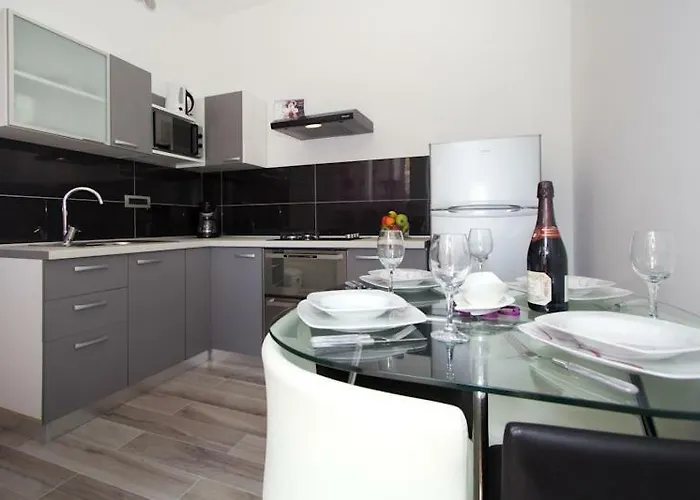 Apartment Radiant Orchid Poreč